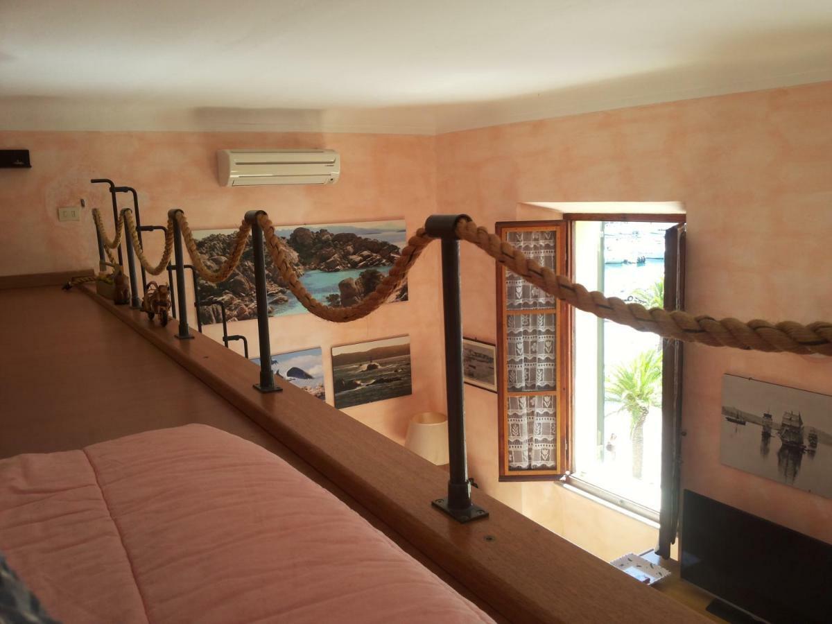 Vila Casa Vacanze Della Maddalena La Maddalena  Exteriér fotografie